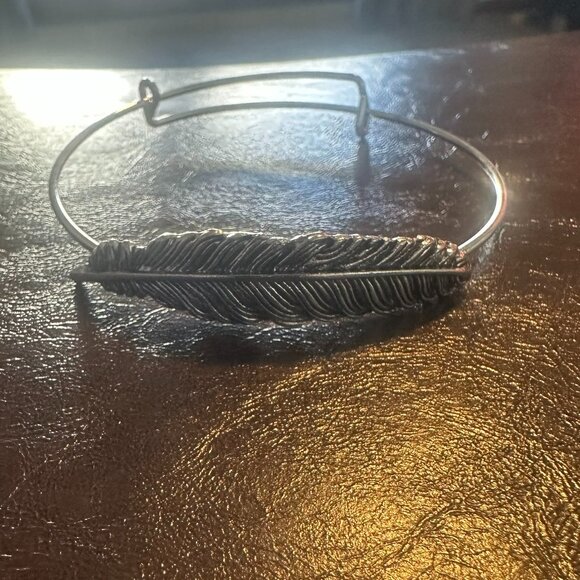 Alex and Ani Silver Feather Bangle - Picture 1 of 5
